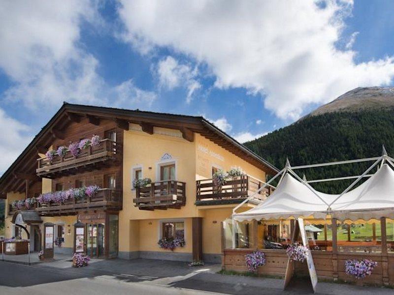 Hotel Amerikan Livigno Luaran gambar