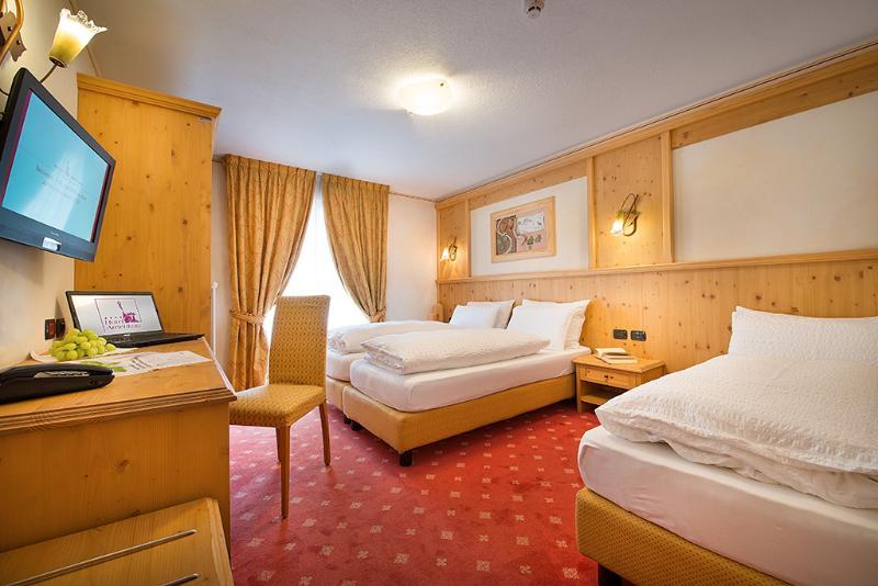 Hotel Amerikan Livigno Luaran gambar